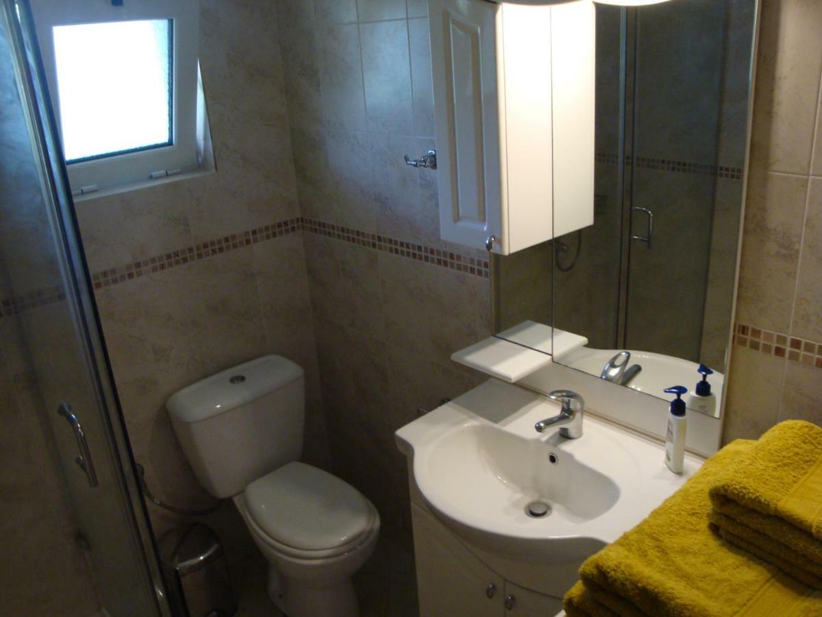 Three Bedroom Country House Magoula  Eksteriør billede